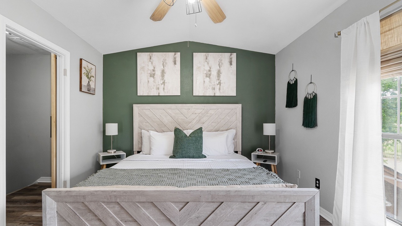 Photo of Bedroom in Broadmoor
