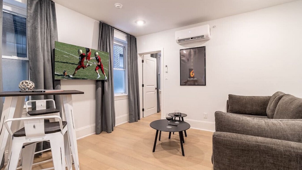 Photo of Livingroom in Gayborhood