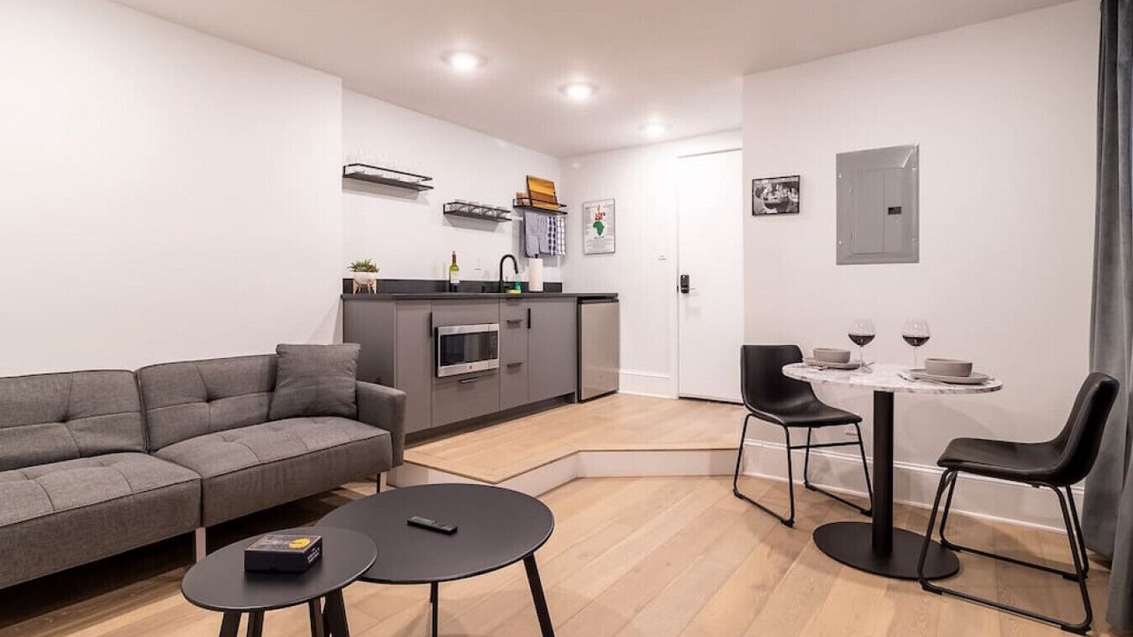 Photo of Livingroom in Gayborhood