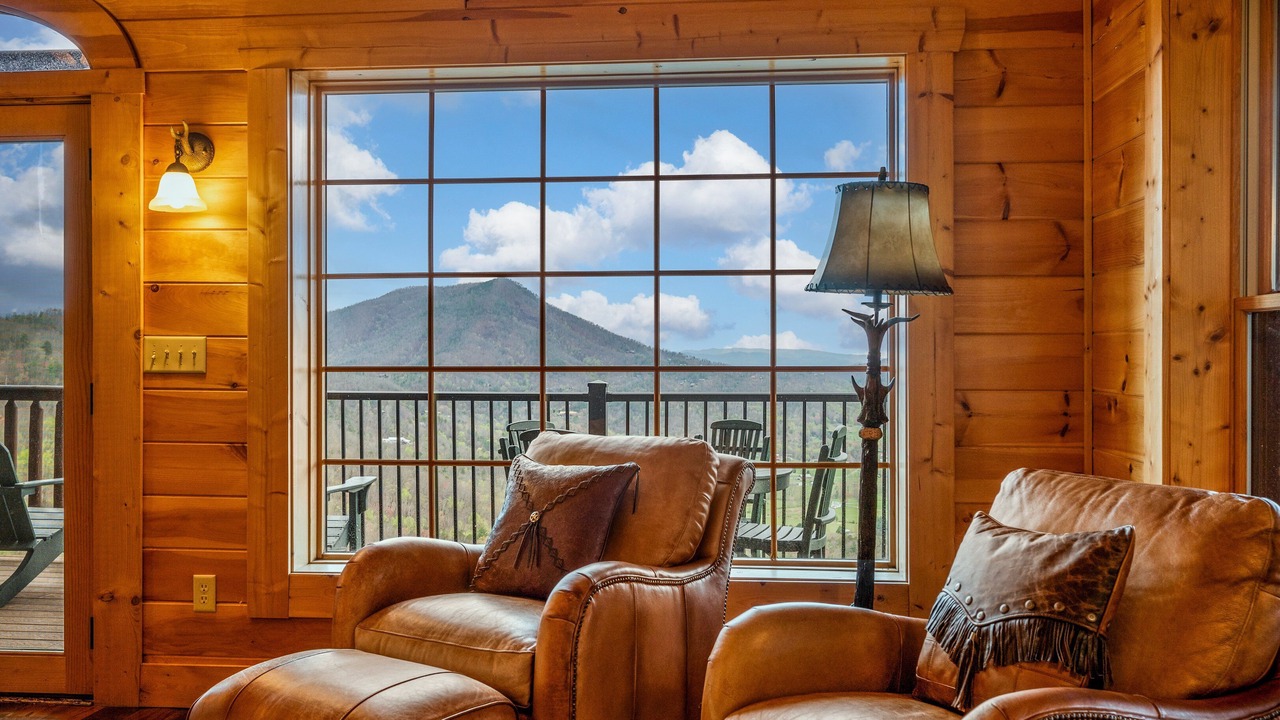 Photo of Livingroom in Smoky Mountains