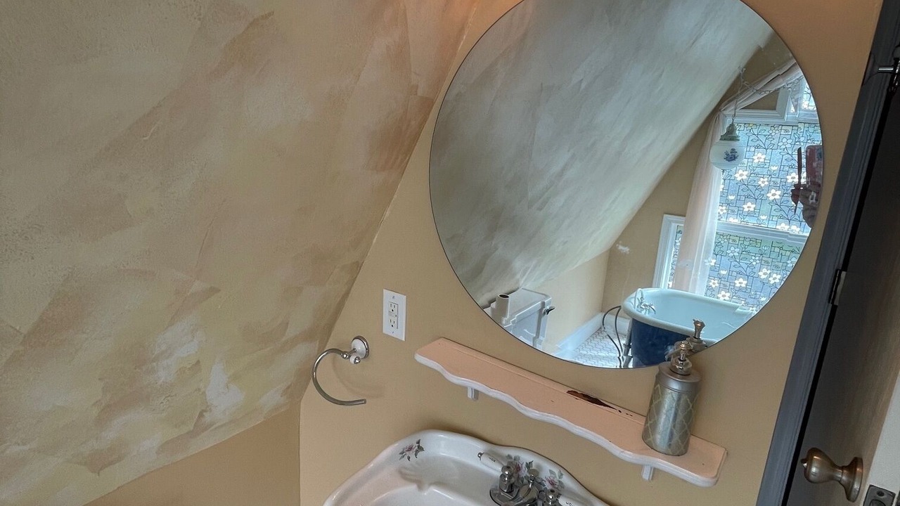 Photo of Bathroom in Muskogee