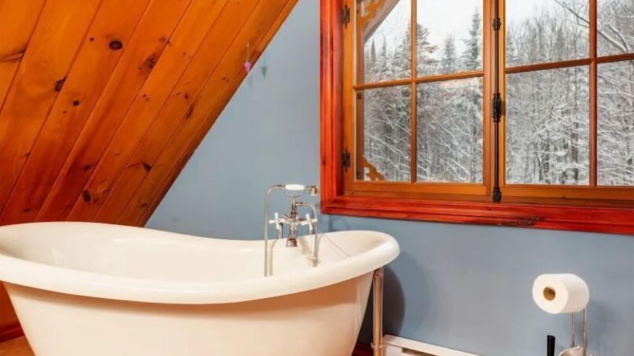 Photo of Bathroom in Grenville-sur-la-Rouge