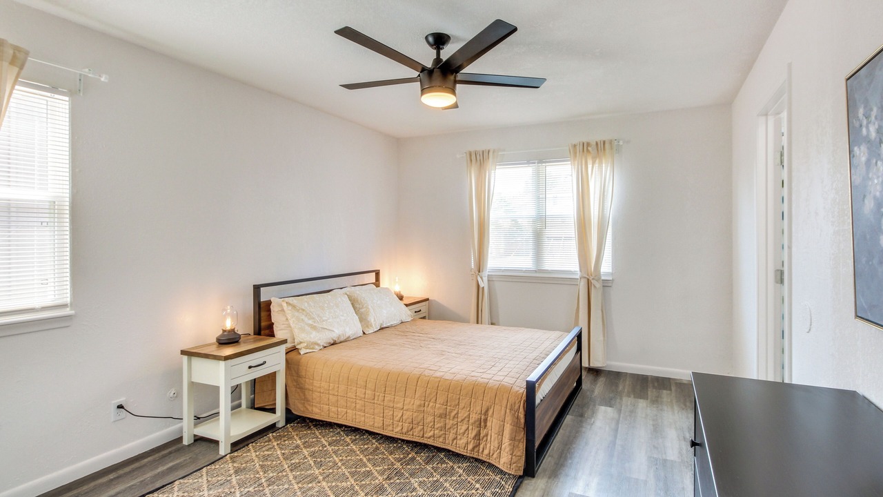 Photo of Bedroom in Lenexa