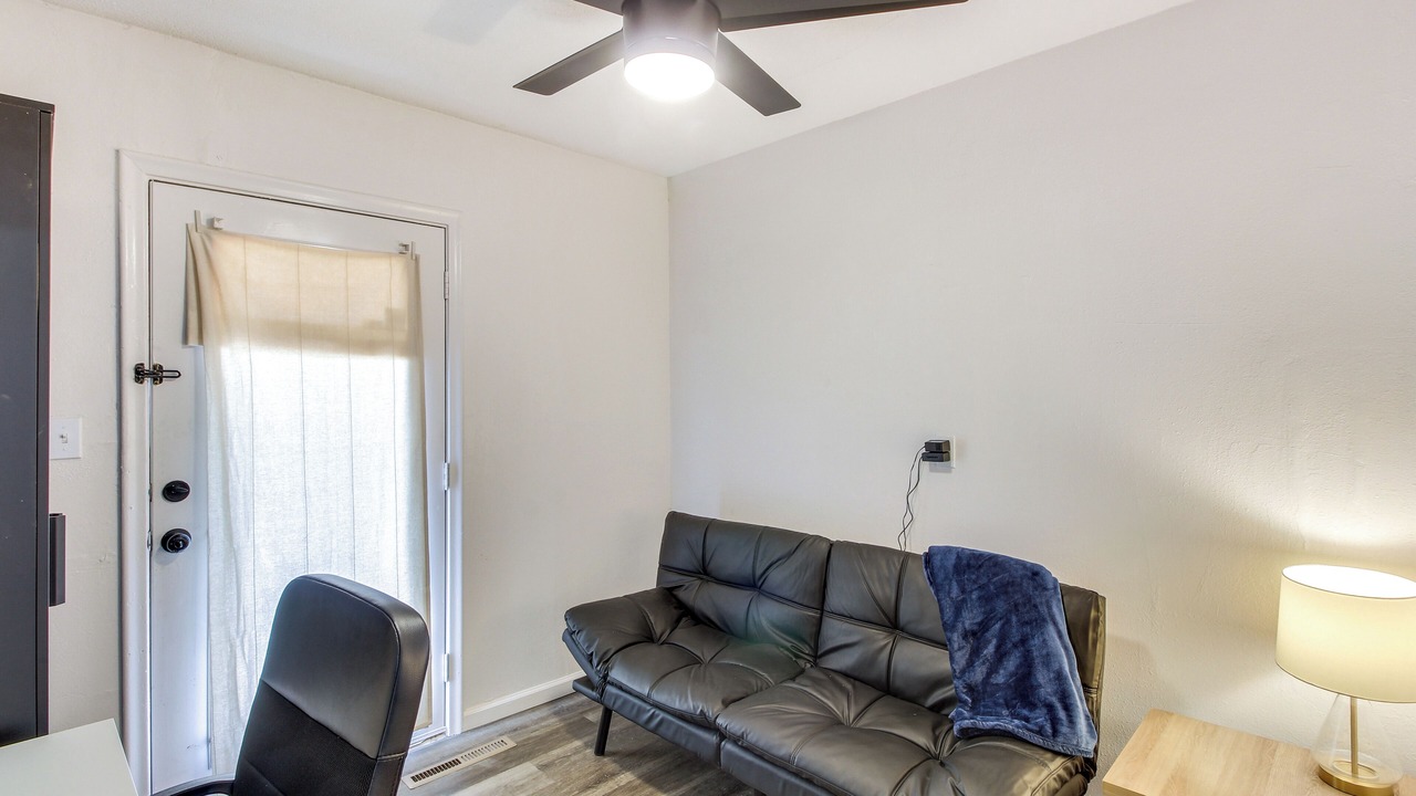Photo of Livingroom in Lenexa