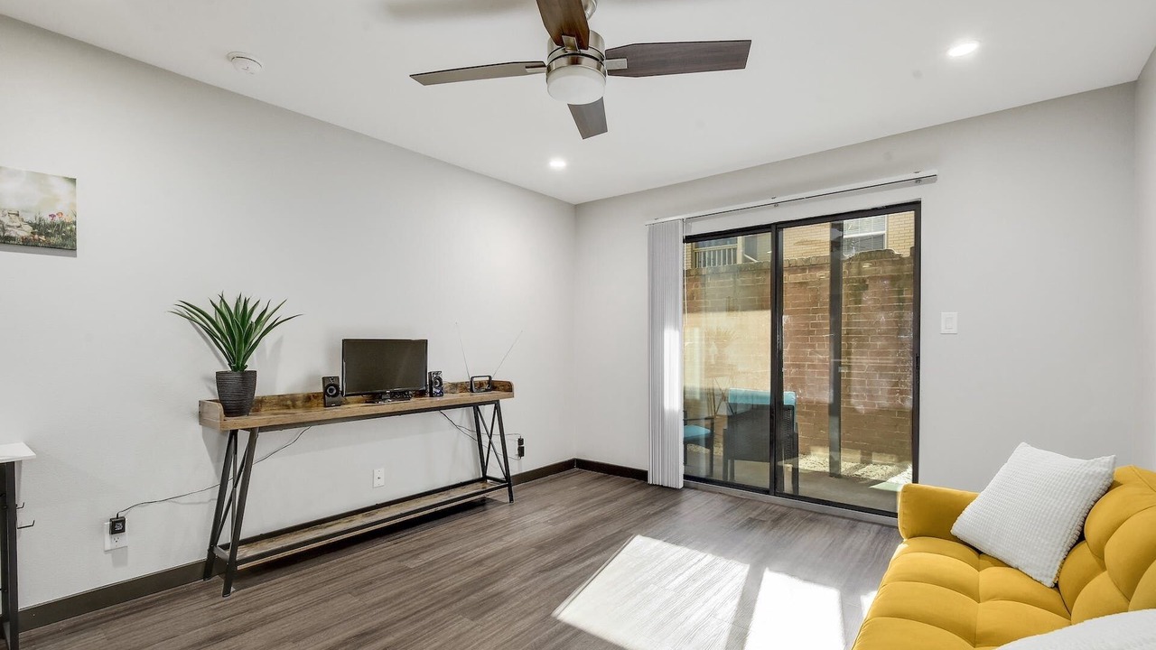 Photo of Livingroom in Hancock