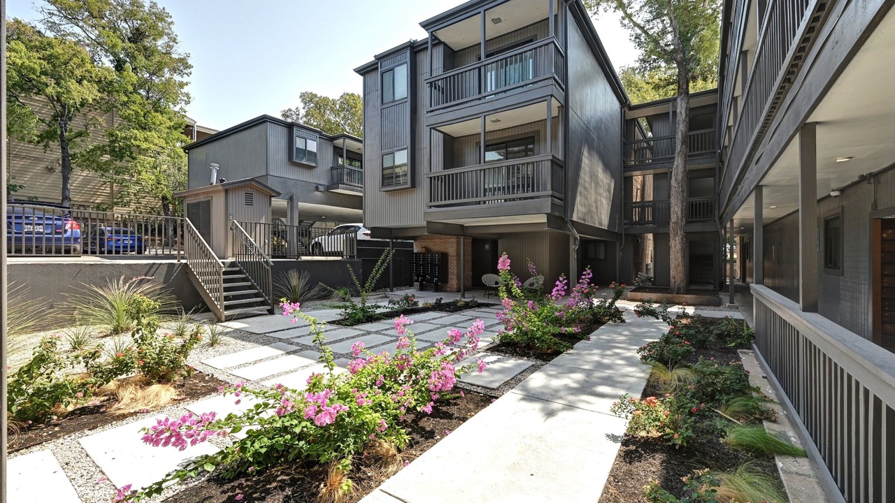 Photo of Outdoor in Hancock