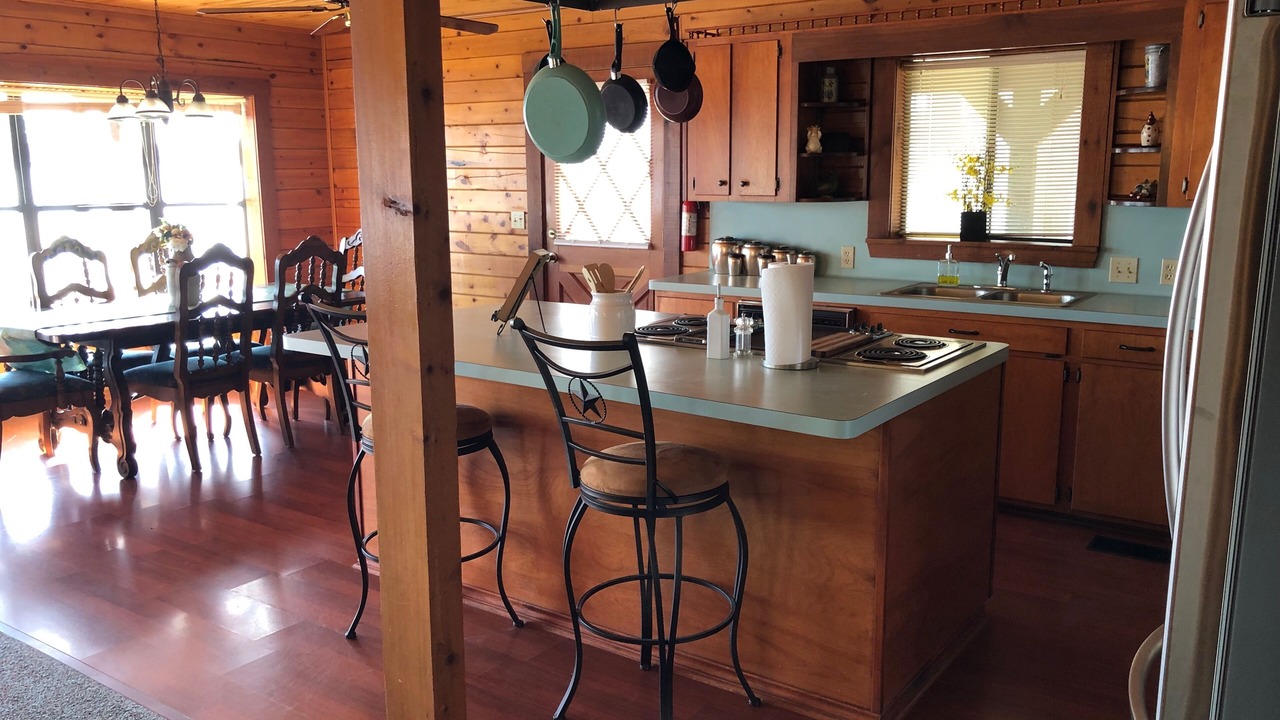 Photo of Kitchen in Murchison
