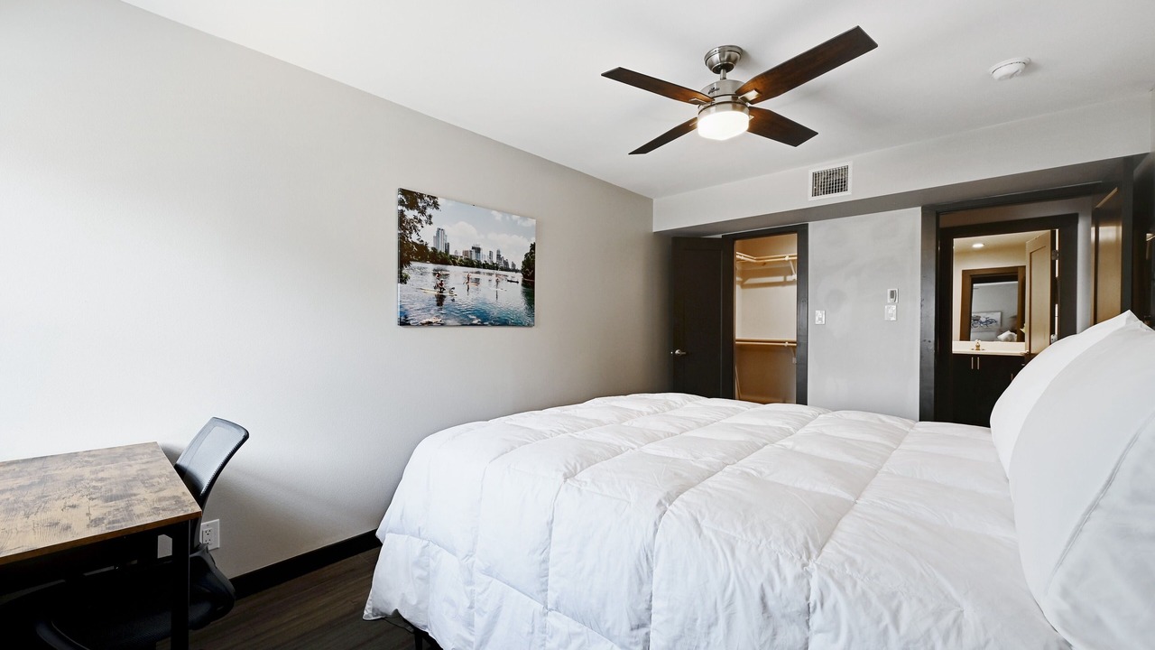 Photo of Bedroom in Medical District