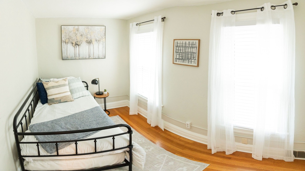 Photo of Bedroom in South Wedge