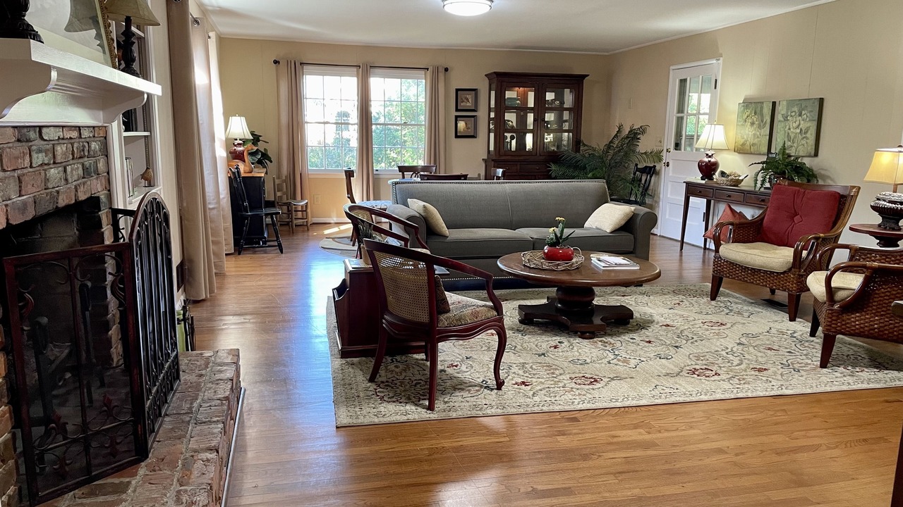 Photo of Livingroom in Covington