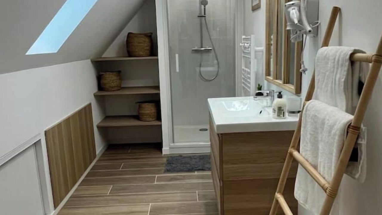 Photo of Bathroom in Locmaria-Plouzane