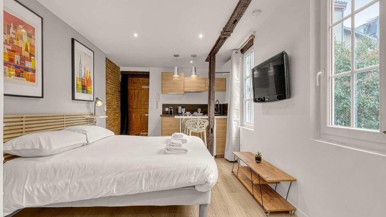 Photo of Bedroom in Saint-Etienne