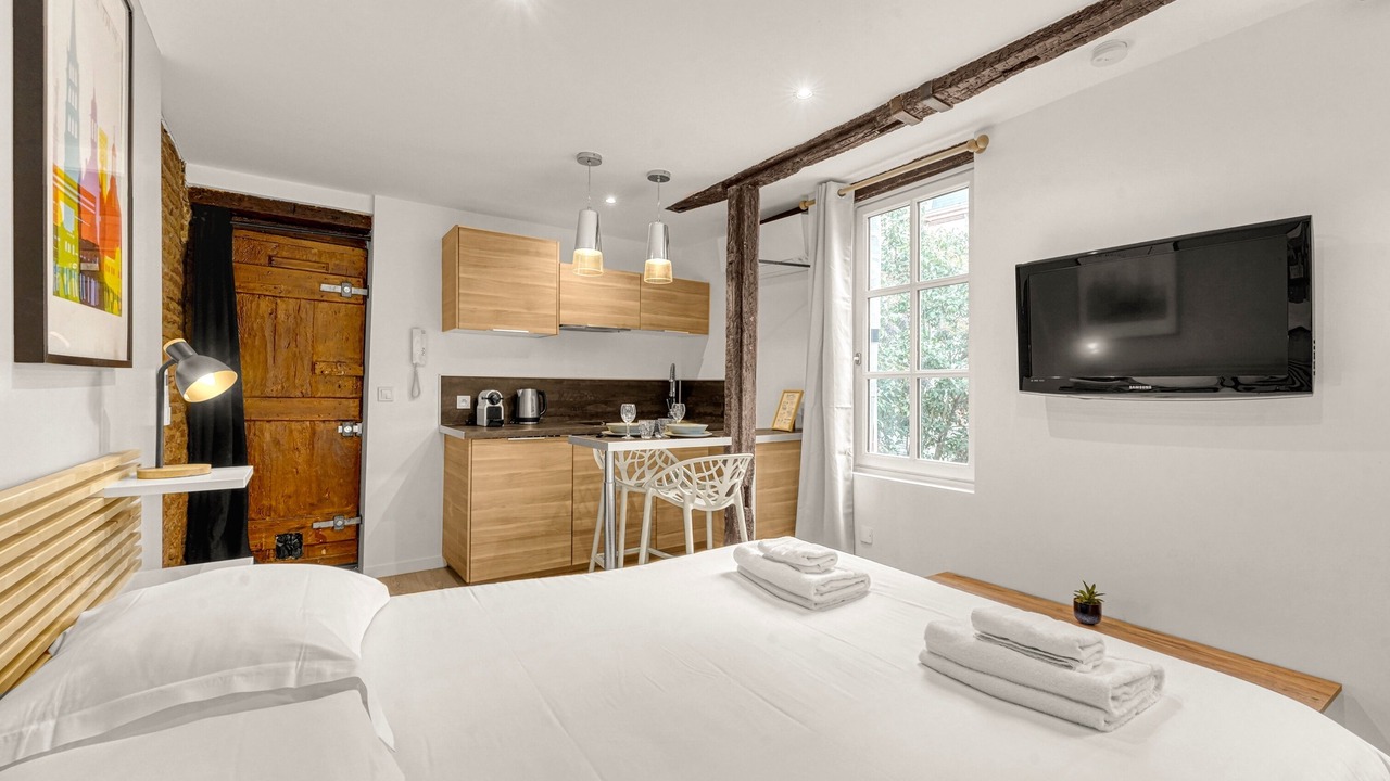 Photo of Bedroom in Saint-Etienne