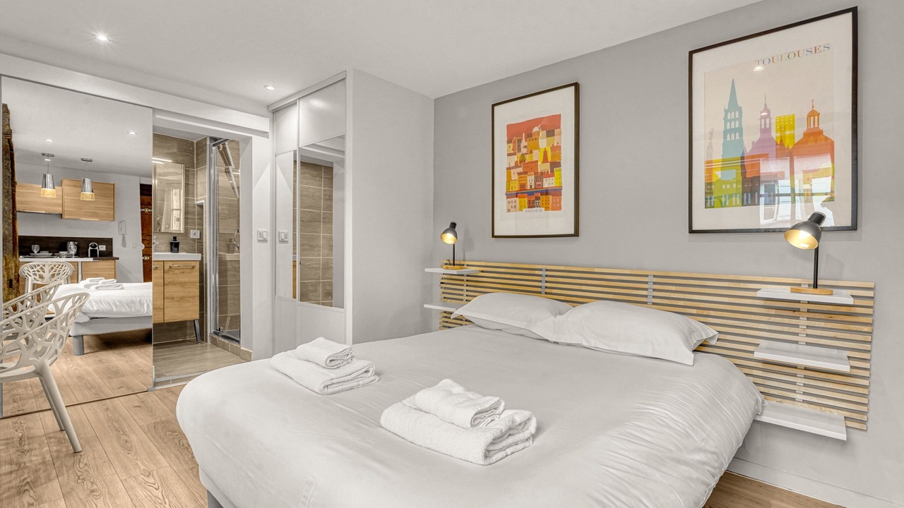 Photo of Bedroom in Saint-Etienne
