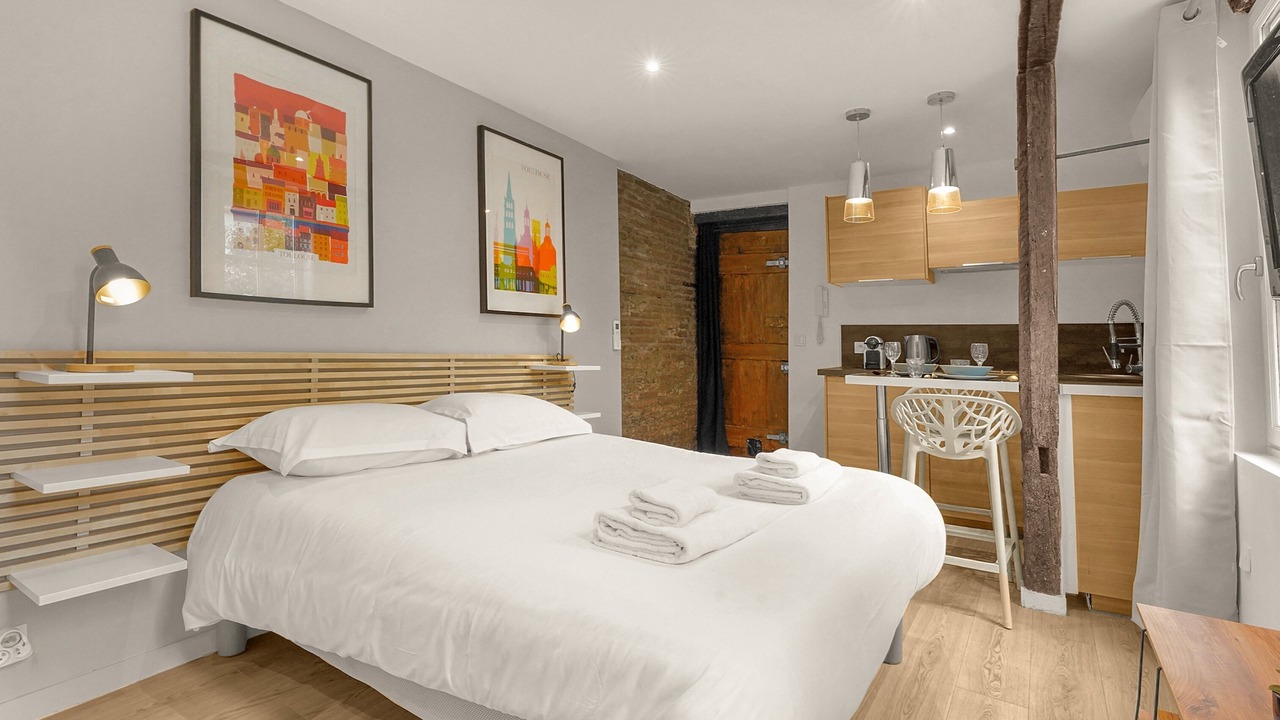 Photo of Bedroom in Saint-Etienne
