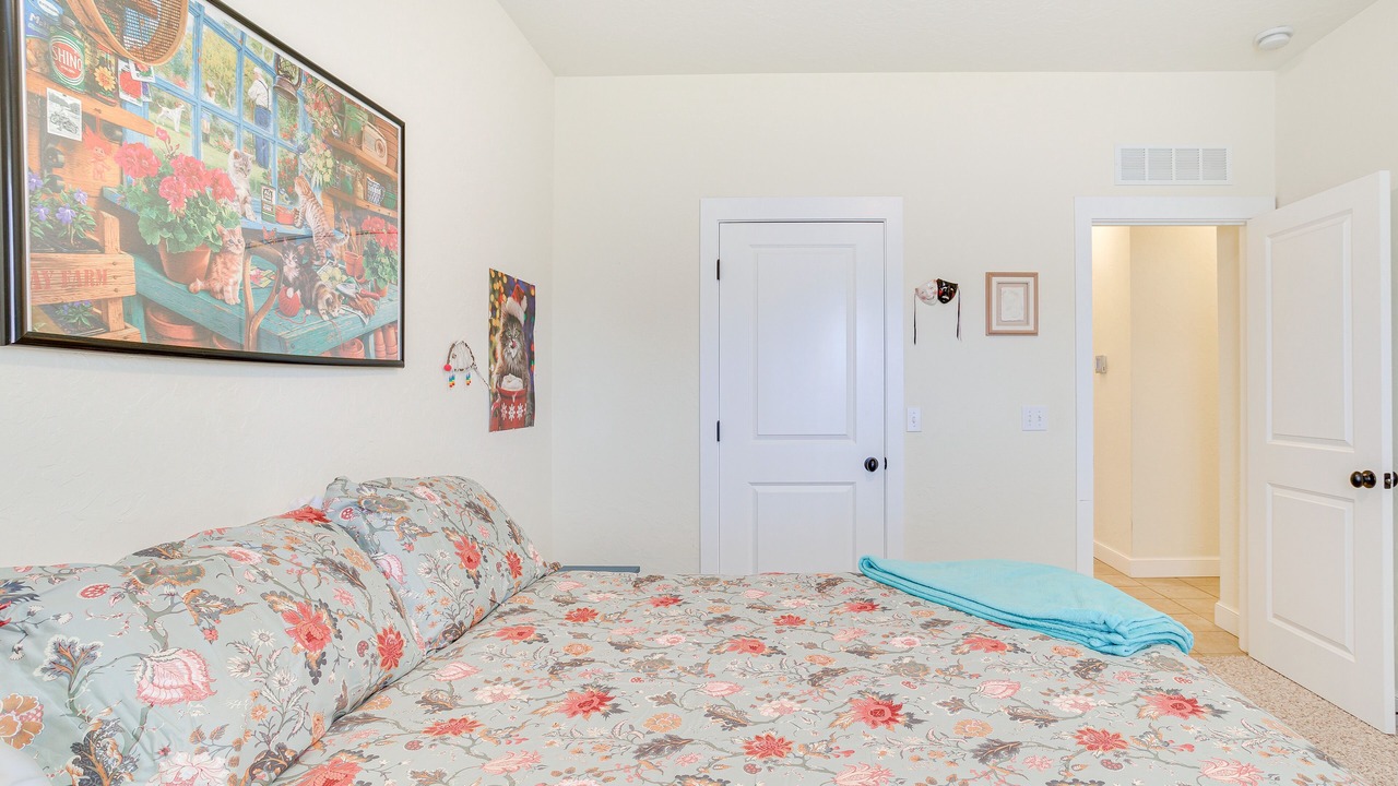 Photo of Bedroom in Noble