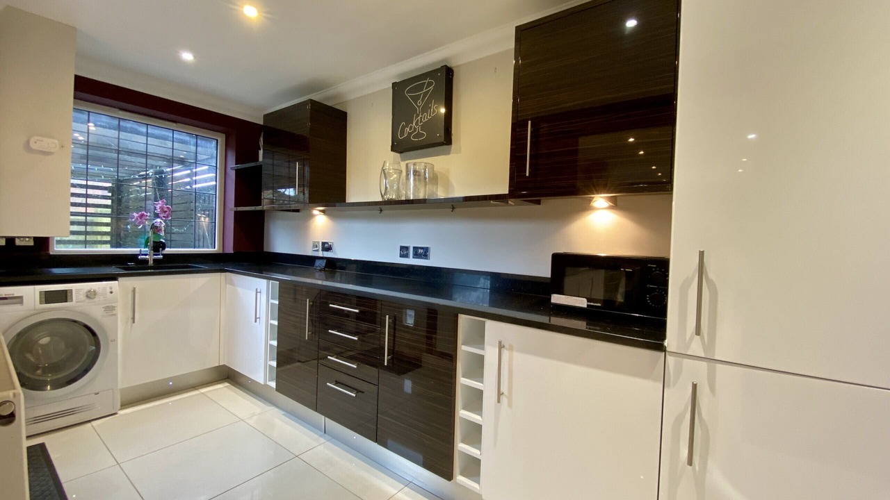 Photo of Kitchen in Binfield