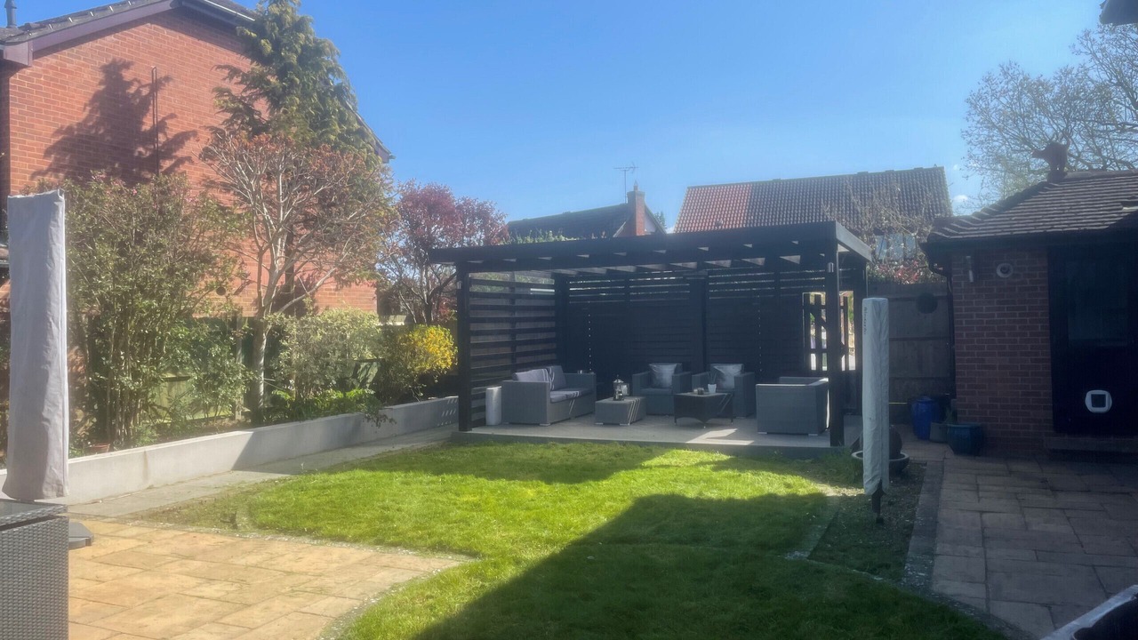 Photo of Patio Balcony in Binfield