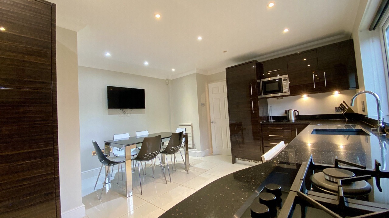 Photo of Kitchen in Binfield