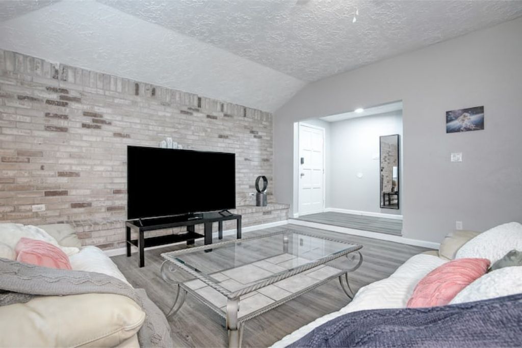 Photo of Bedroom in Southbelt/Ellington