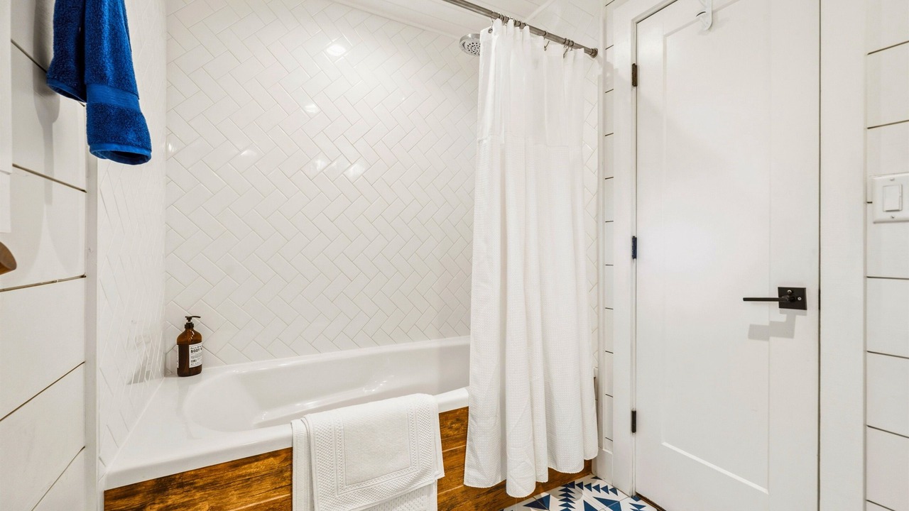 Photo of Bathroom in Rockwell