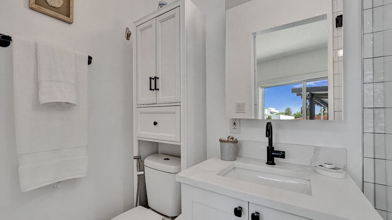 Photo of Bathroom in Citrus Isles