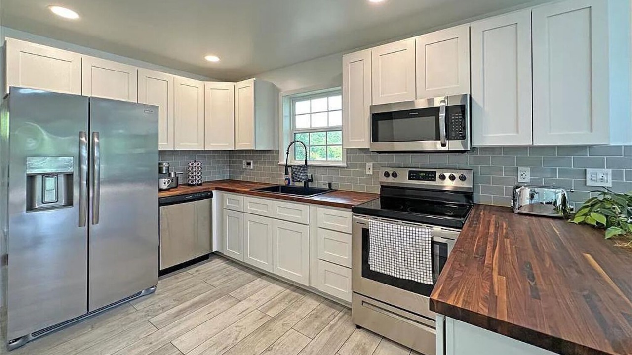 Photo of Kitchen in Batesville