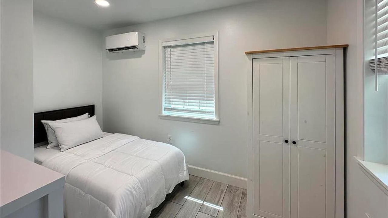 Photo of Bedroom in Batesville