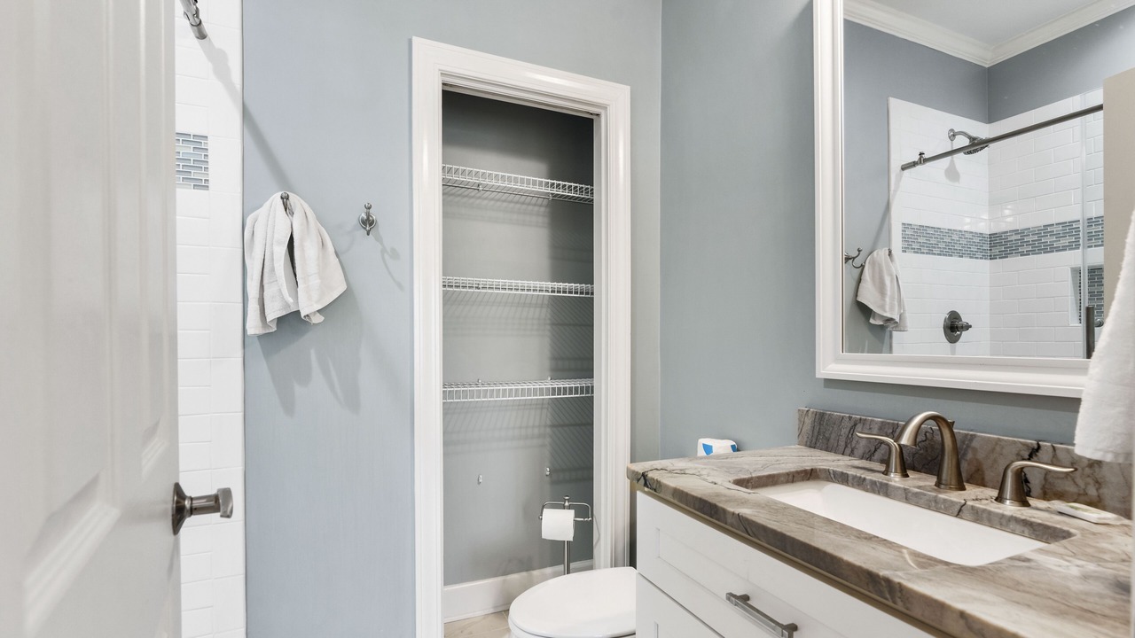 Photo of Bathroom in Debordieu Colony