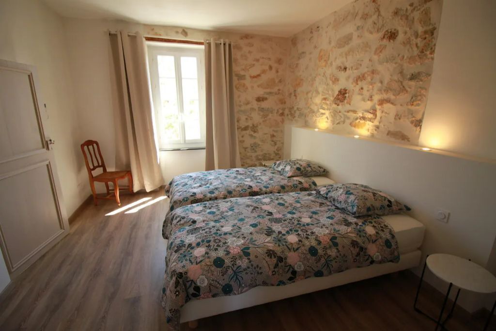 Photo of Bedroom in Le Somail