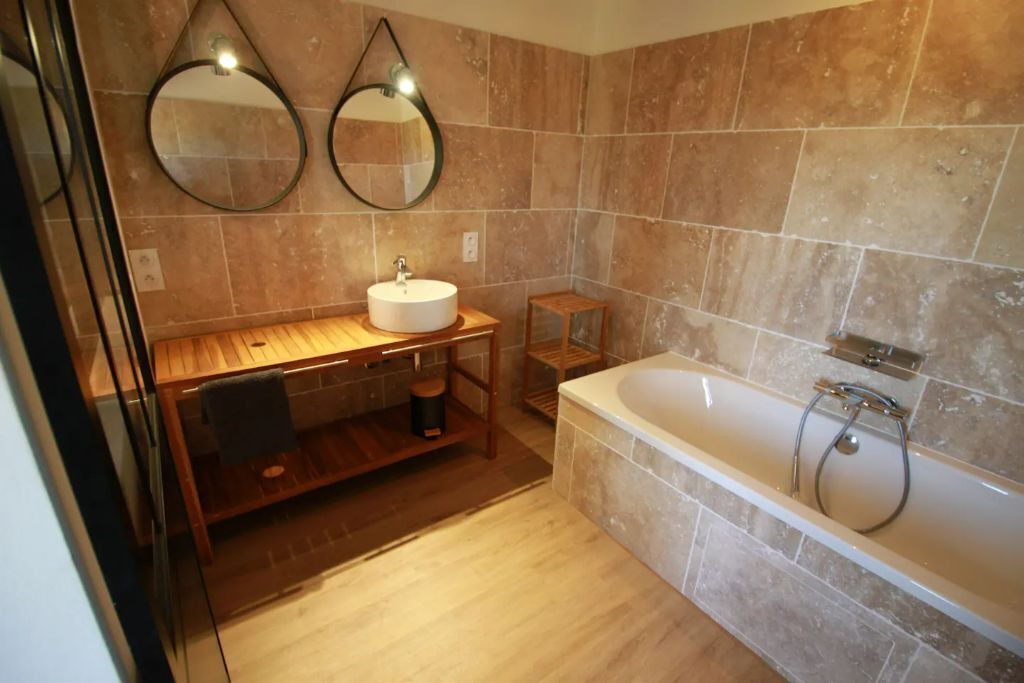 Photo of Bathroom in Le Somail