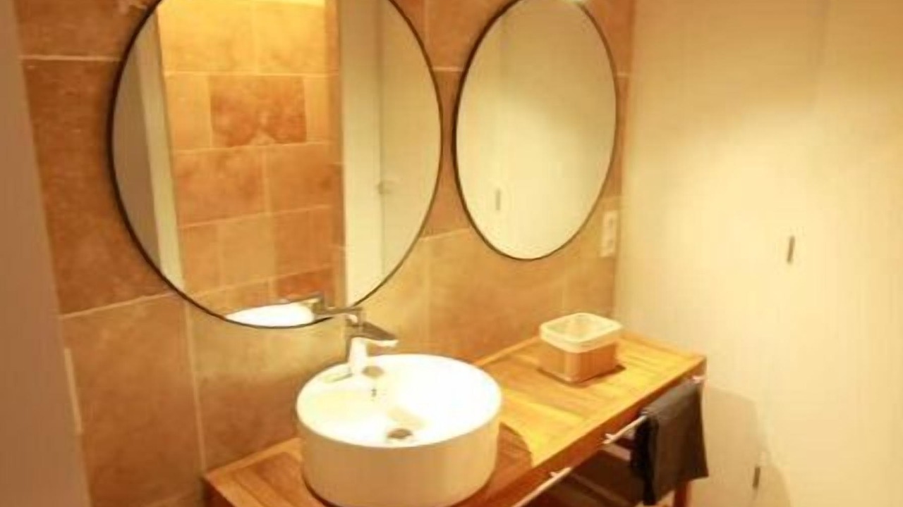 Photo of Bathroom in Le Somail