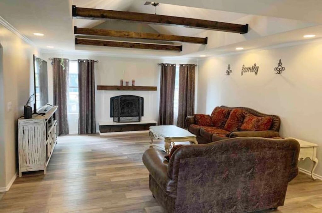 Photo of Livingroom in Edmond