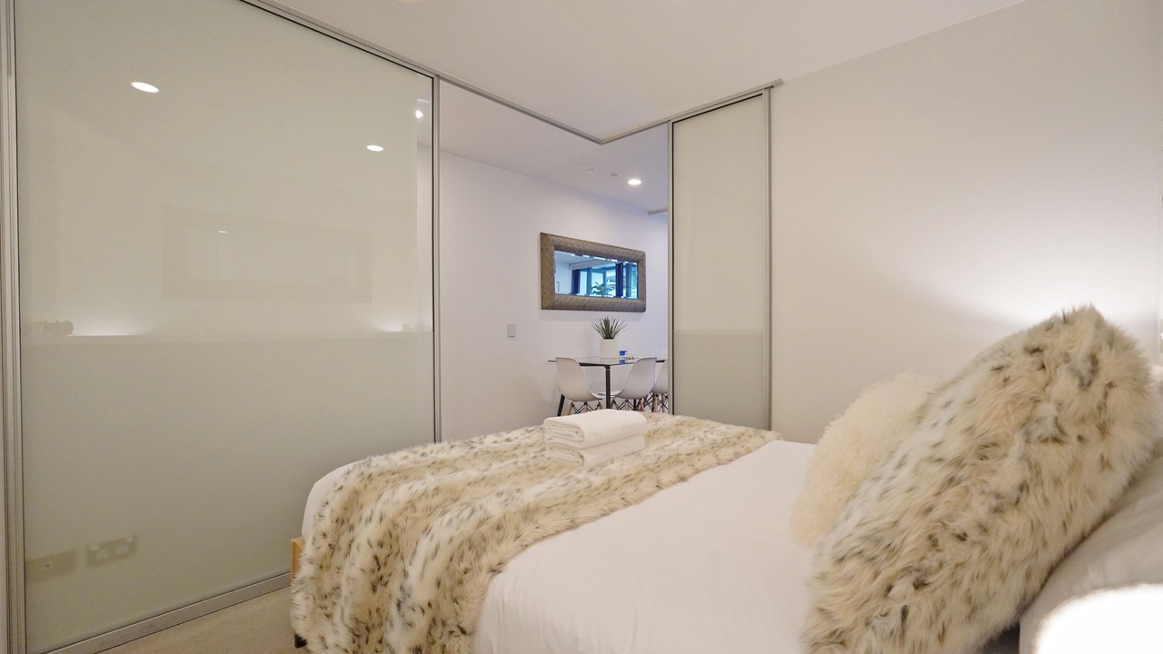 Photo of Bedroom in Auckland Central Business District