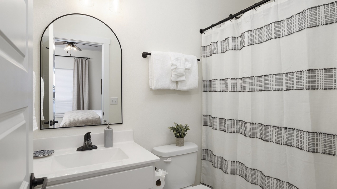 Photo of Bathroom in Kimberling City