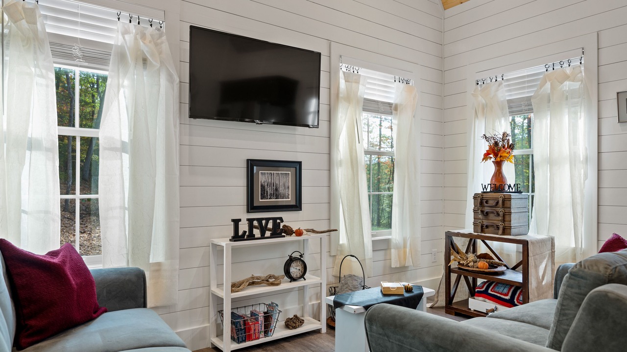 Photo of Livingroom in Luray
