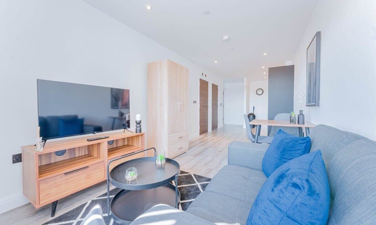 Photo of Livingroom in Bloxwich