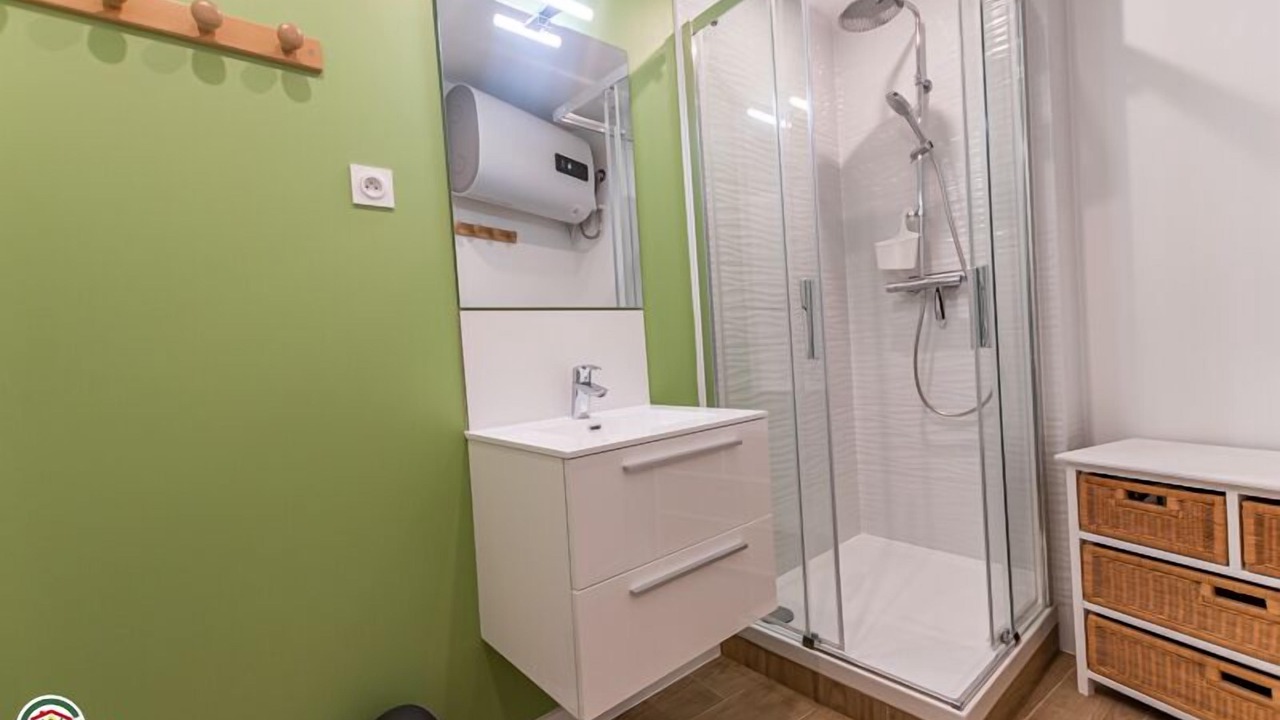 Photo of Bathroom in Courthiezy