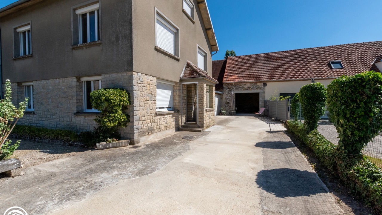 Photo of Outdoor in Vauchamps