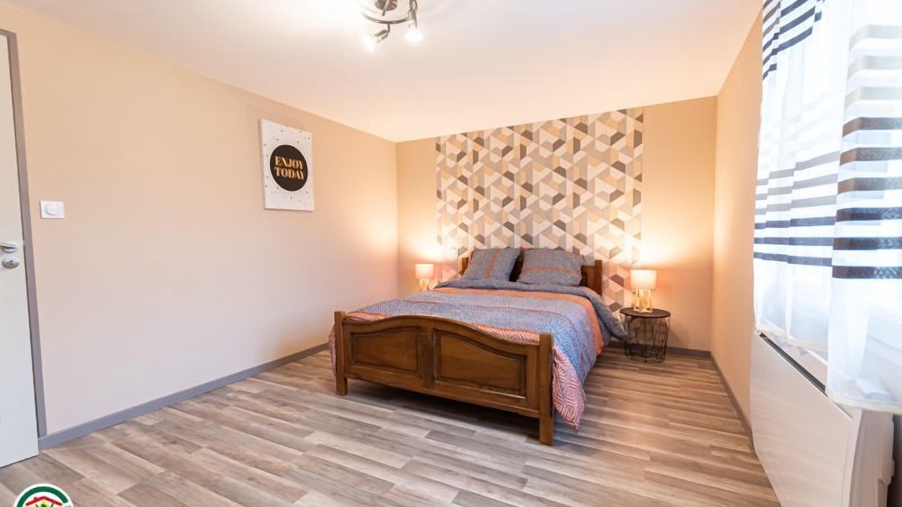 Photo of Bedroom in Sainte-Menehould
