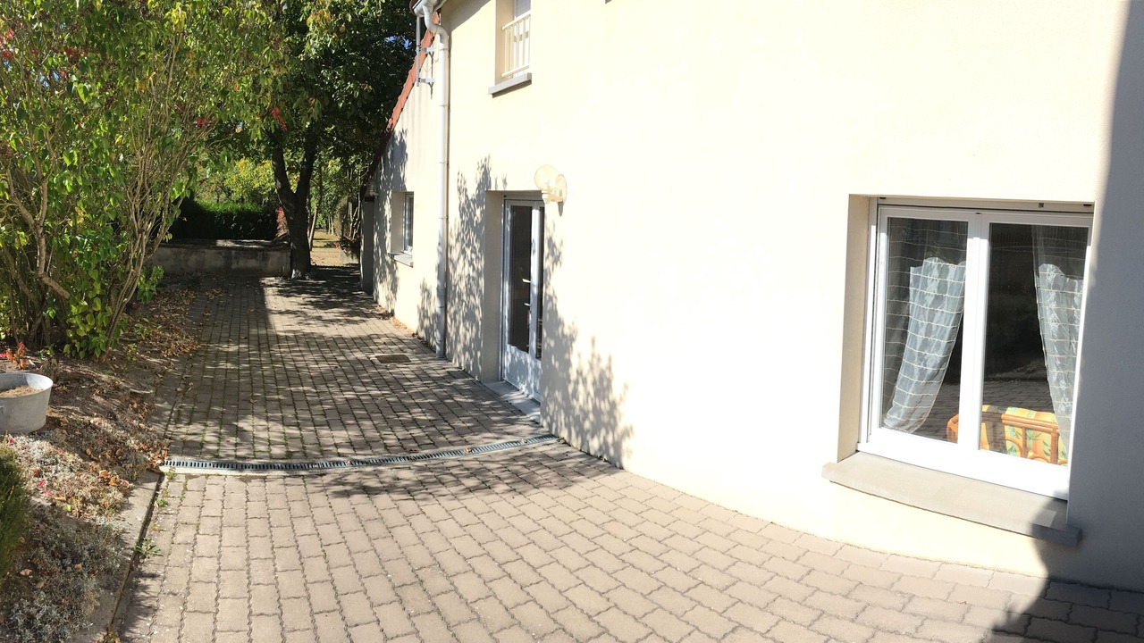 Photo of Outdoor in Pleurs