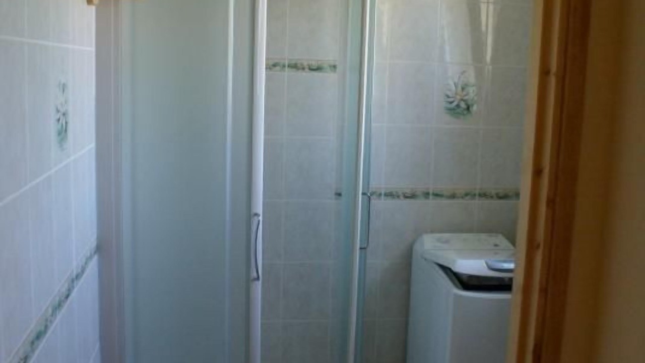 Photo of Bathroom in Pleurs