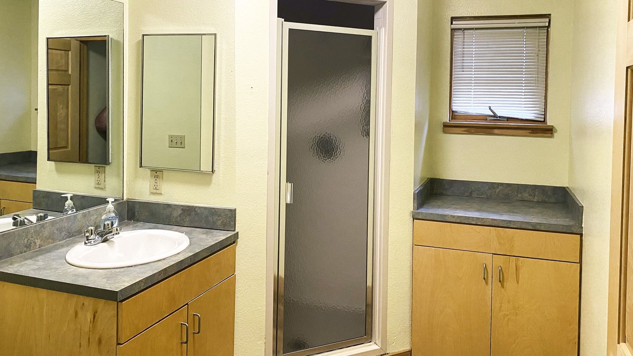 Photo of Bathroom in Amity