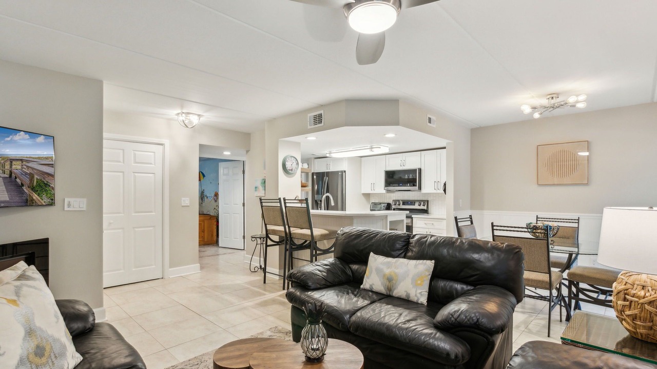 Photo of Livingroom in Amelia City