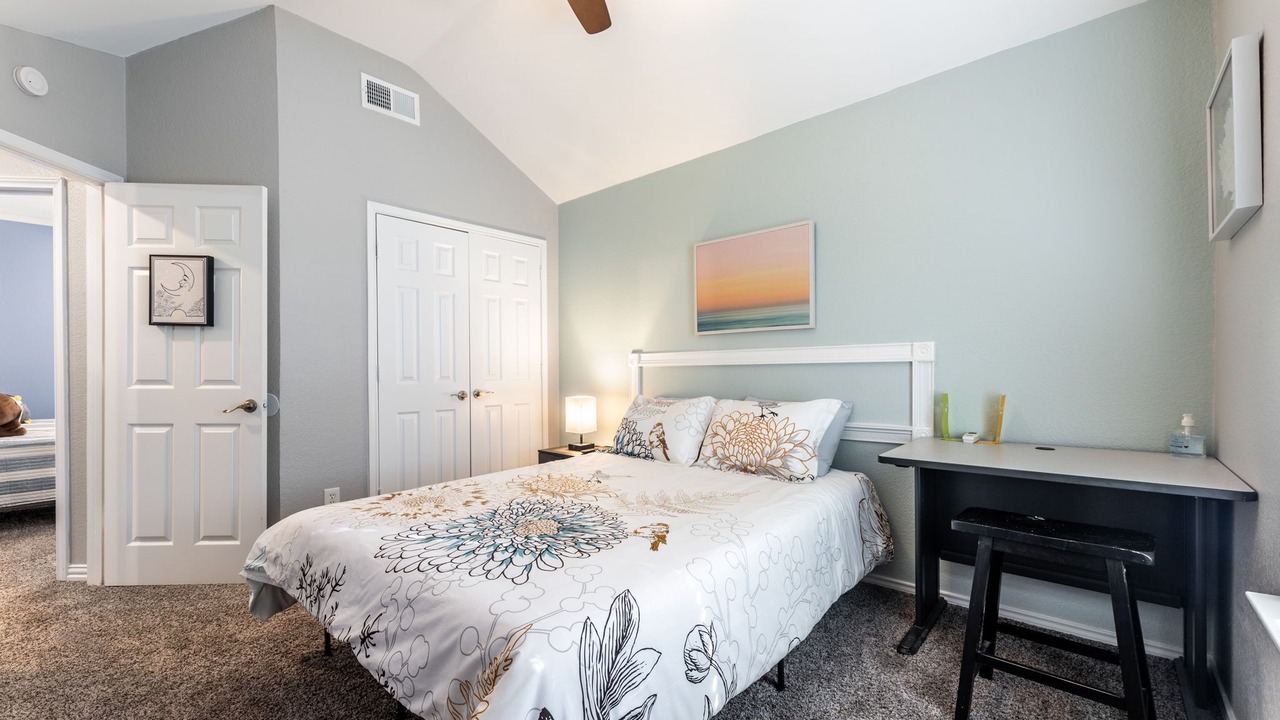 Photo of Bedroom in South Arlington