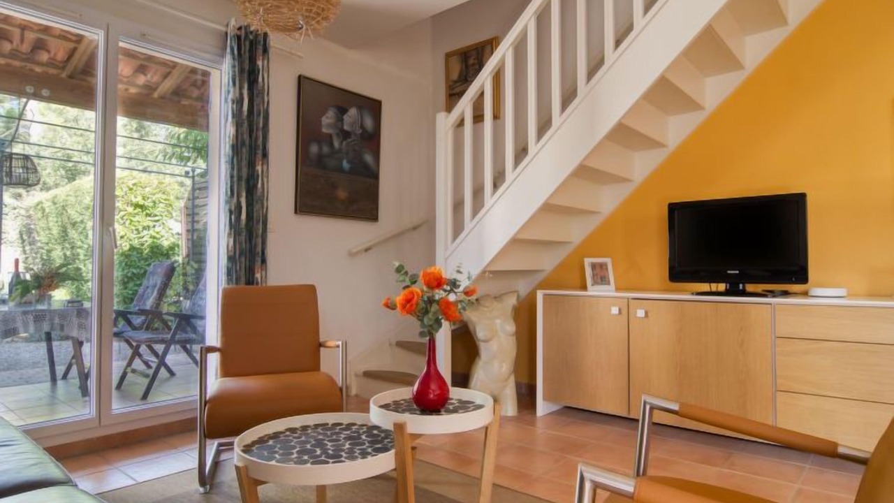 Photo of Livingroom in Nans-les-Pins