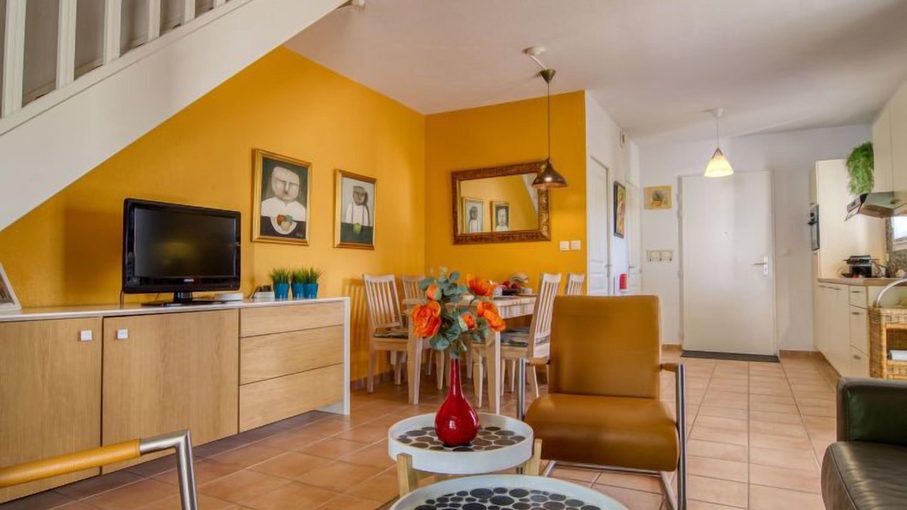 Photo of Livingroom in Nans-les-Pins