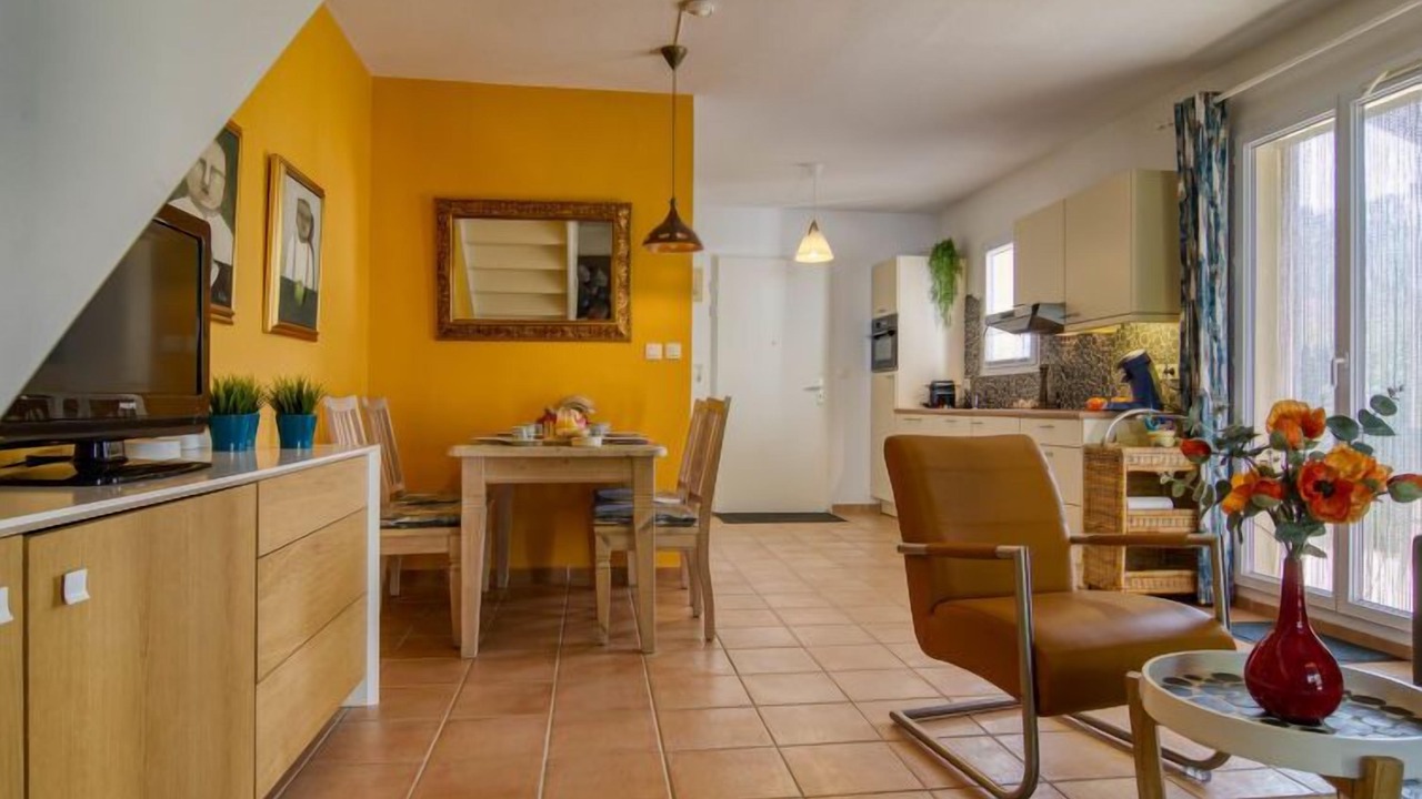 Photo of Livingroom in Nans-les-Pins