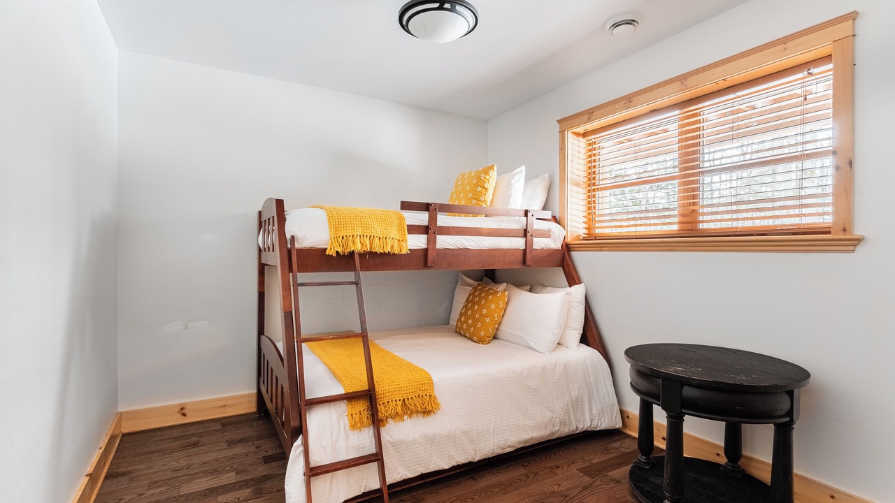 Photo of Bedroom in Fiddler Lake Resort
