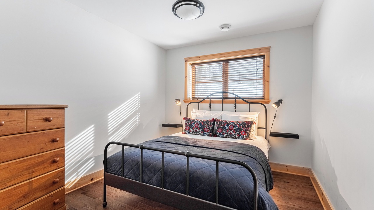 Photo of Bedroom in Fiddler Lake Resort
